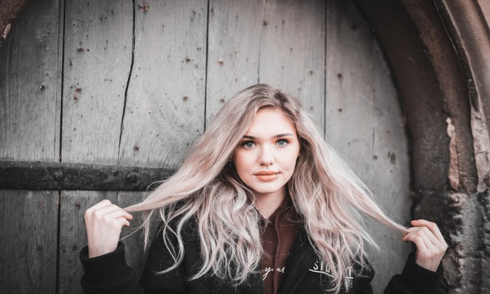 Mia Woodhall