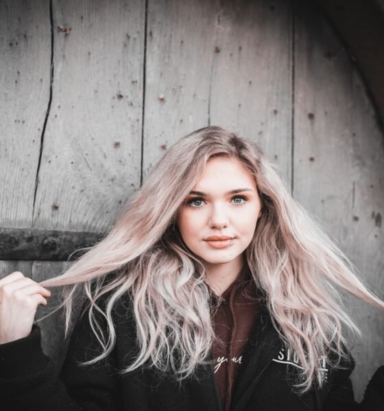 Mia Woodhall